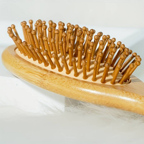 Bambusový kartáč – oválný
