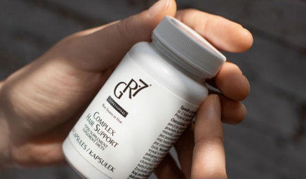 Recenze GR-7 Complex Hair Support: Přírodní řešení proti vypadávání vlasů pro hustější a silnější vlasy