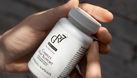Recenze GR-7 Complex Hair Support: Přírodní řešení proti vypadávání vlasů pro hustější a silnější vlasy